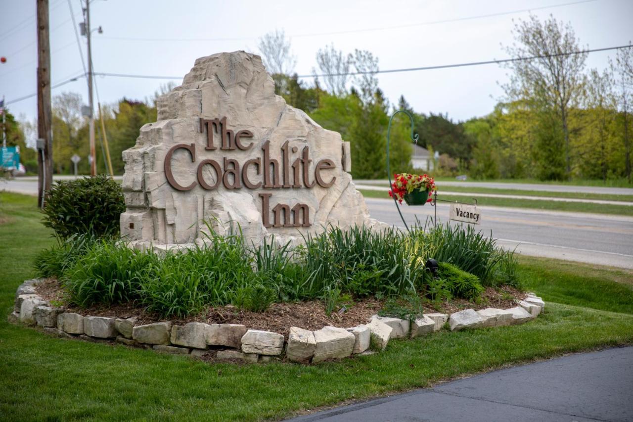 Coachlite Inn Систер-Бэй Экстерьер фото