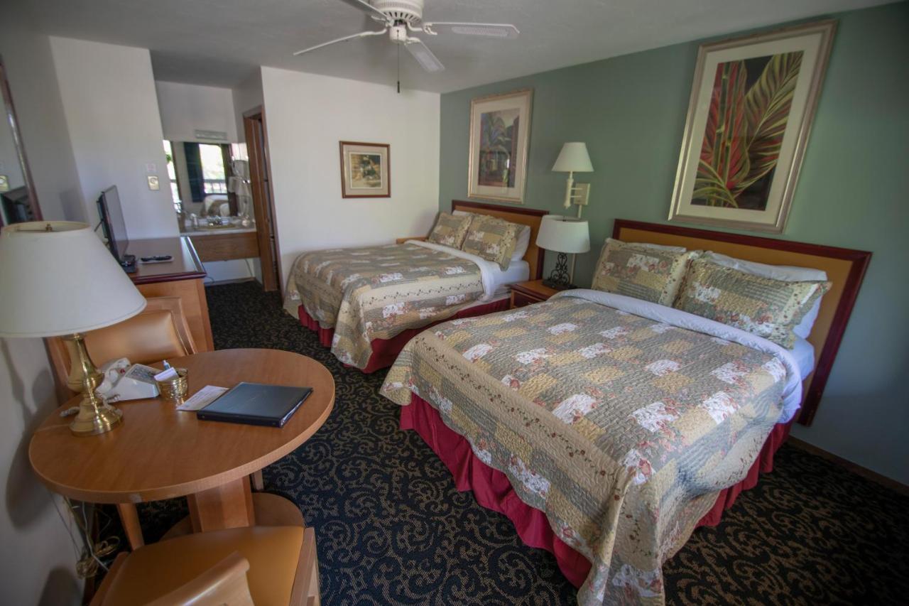 Coachlite Inn Систер-Бэй Экстерьер фото