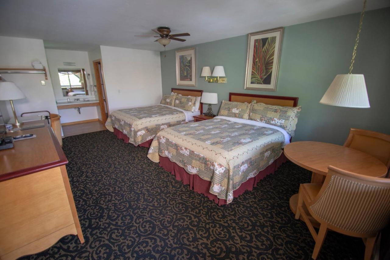 Coachlite Inn Систер-Бэй Экстерьер фото